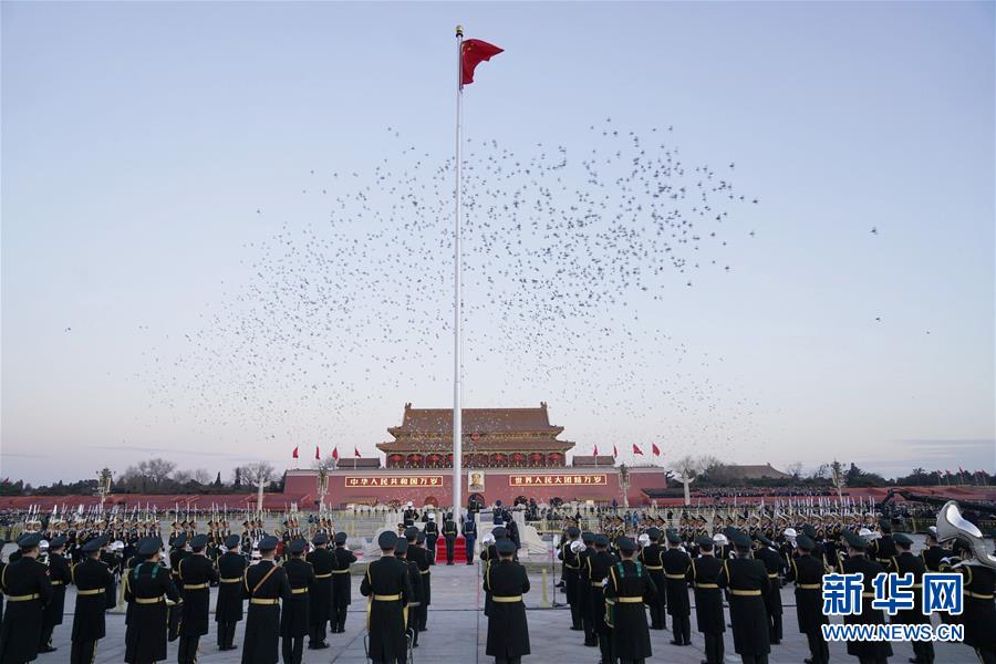 （社會）（6）人民解放軍首次執行天安門廣場升國旗任務