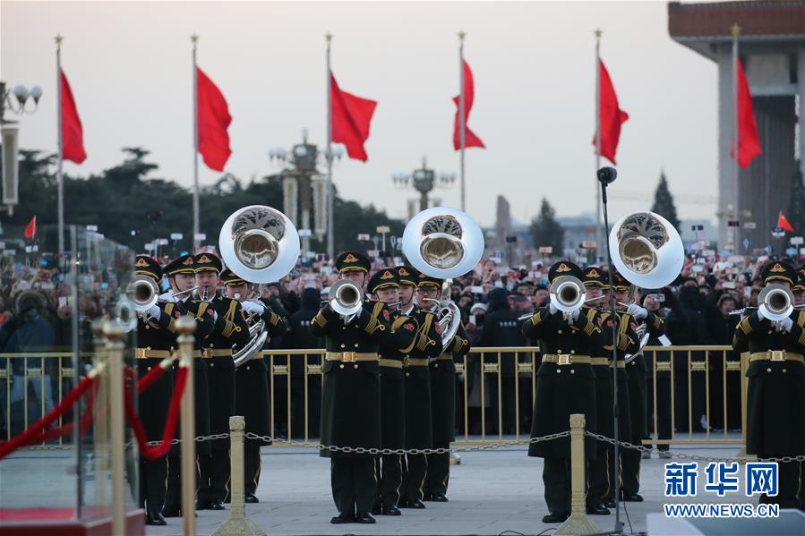 （社會）（8）人民解放軍首次執行天安門廣場升國旗任務