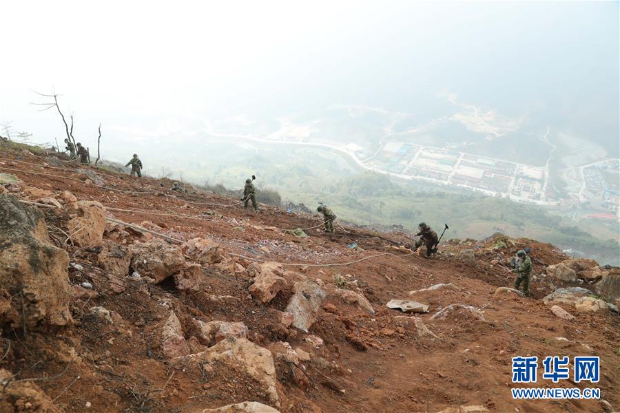 （圖文互動）（3）和平年代，離死神最近的人——南部戰區陸軍云南掃雷大隊邊境掃雷排爆記事