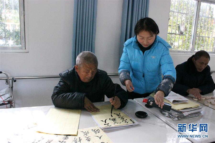 （在習近平新時代中國特色社會主義思想指引下——新時代新作為新篇章·總書記關切脫貧事·圖文互動）（3）醫療扶貧，照亮貧困家庭的明天