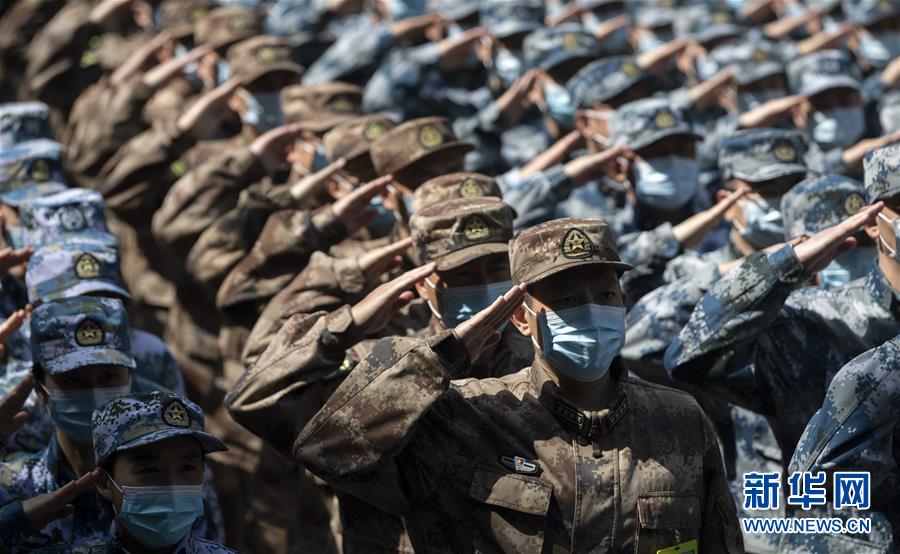 （圖文互動）（1）經中央軍委主席習近平批準 軍隊支援湖北醫療隊圓滿完成任務回撤