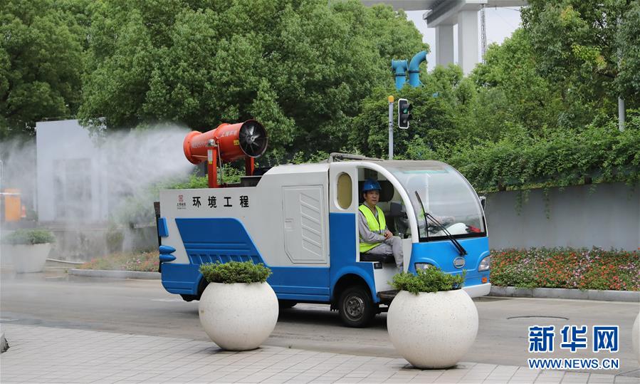 （新華全媒頭條·圖文互動）（6）演繹新時尚 答好治理卷——上海實施垃圾分類效果追蹤