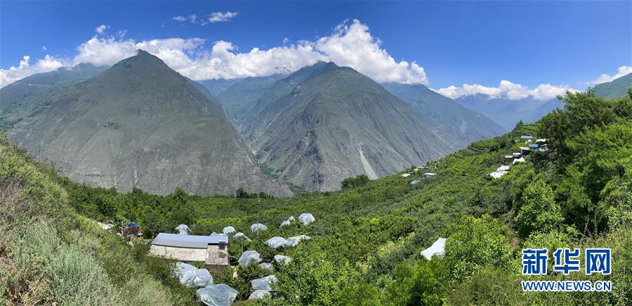 （圖文互動）（1）雪山草地展新貌——四川阿壩州脫貧奔小康紀實