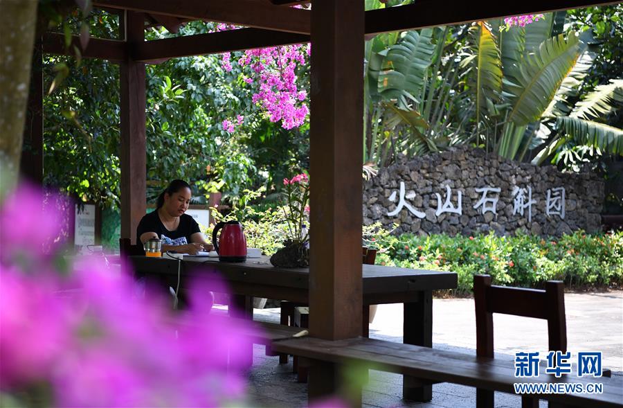 （新華全媒頭條·走向我們的小康生活·圖文互動）（10）留住鄉愁留住美——千村競秀綴瓊州