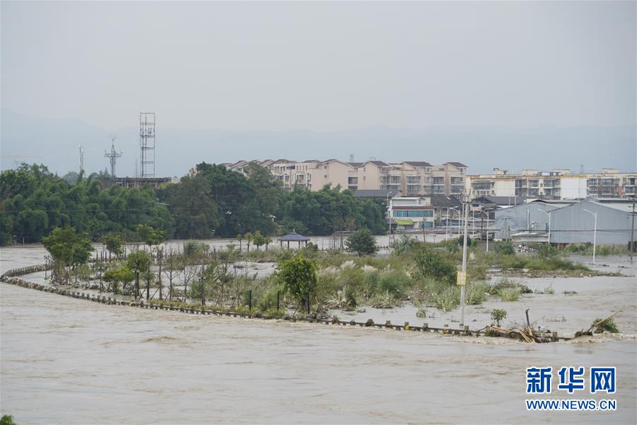 （防汛抗洪·圖文互動(dòng)）（2）遭遇罕見連續(xù)性暴雨 四川全力應(yīng)對(duì)汛情