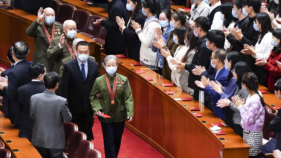 大會前，志愿軍老同志入場