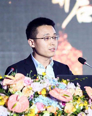 蘇寧控股集團(tuán)黨委副書記、蘇寧易購集團(tuán)副總裁馬康