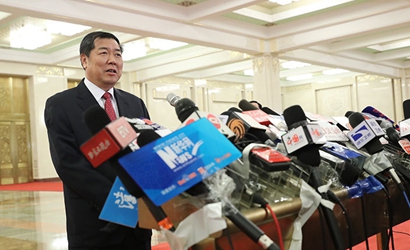 何立峰：2016年實(shí)現(xiàn)了穩(wěn)增長(zhǎng)、穩(wěn)就業(yè)