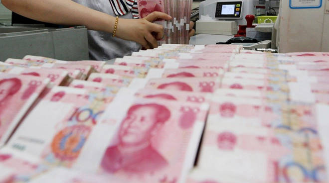 人民幣為何暴跌？對老百姓生活到底有何影響？