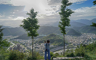 天空之眼瞰汶川地震災區十年巨變